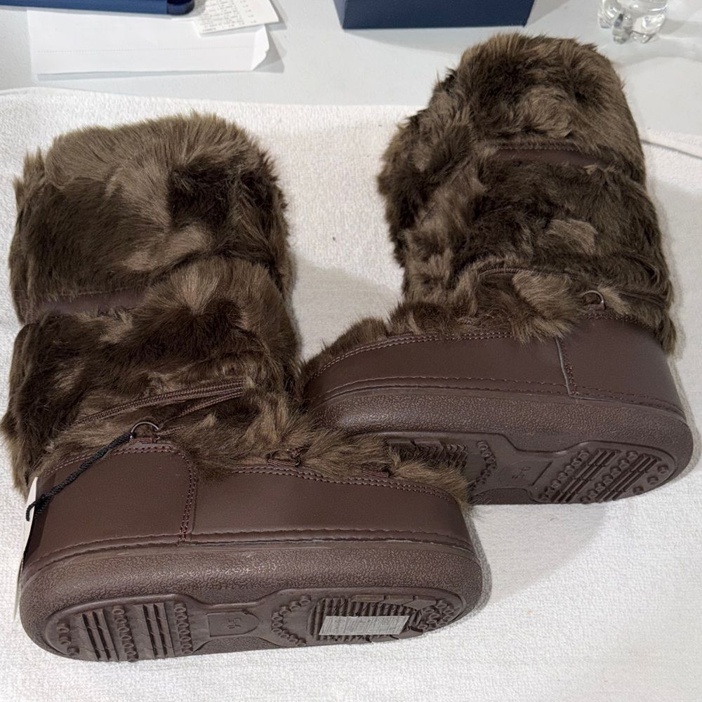 Luxurious Faux Fur Brown Winter Boots